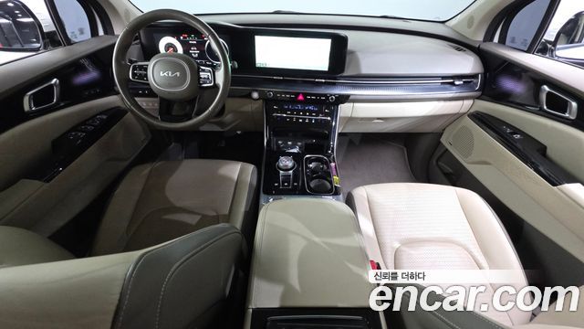 Kia Carnival — interior