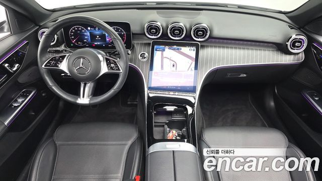Mercedes-Benz C-Class — interior
