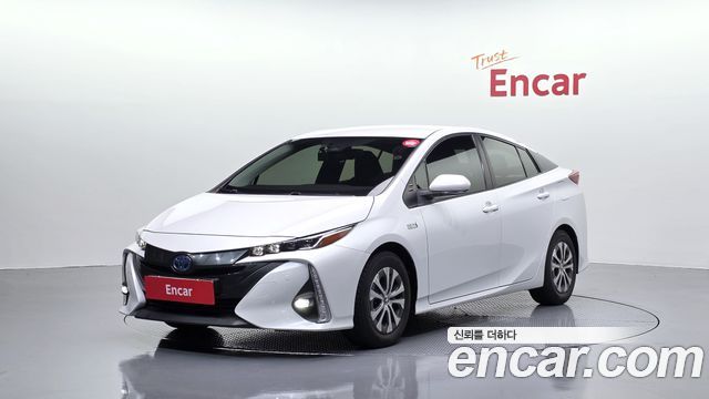 Toyota Prius — exterior