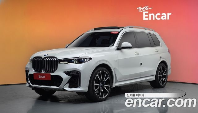 BMW X7 — exterior