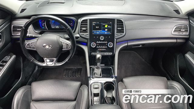 Renault Korea SM6 — interior