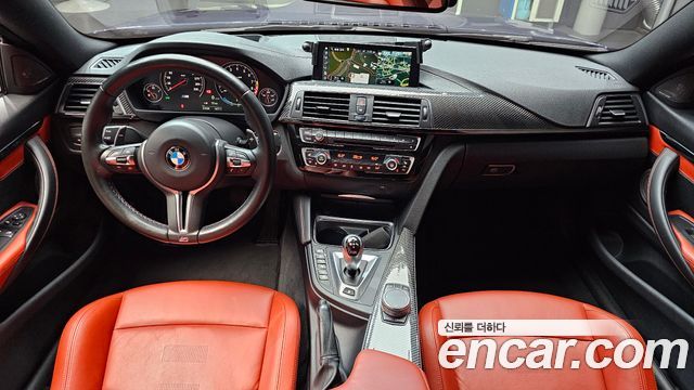 BMW M4 — interior