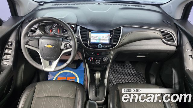 Chevrolet Korea Trax — interior
