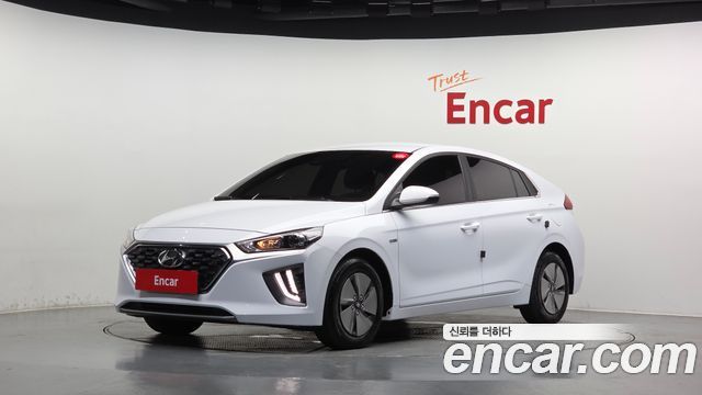 Hyundai Ioniq — exterior