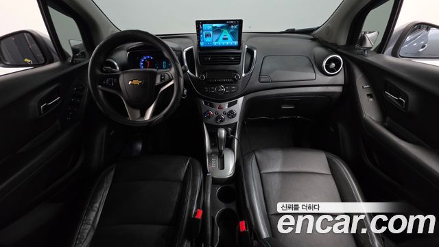 Chevrolet Korea Trax — interior