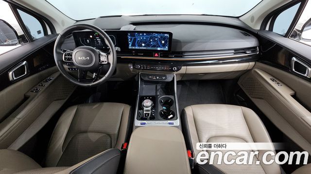 Kia Carnival — interior