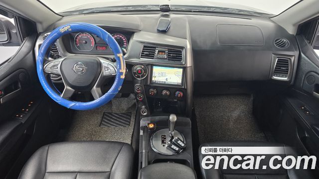 KG Mobility Korando — interior