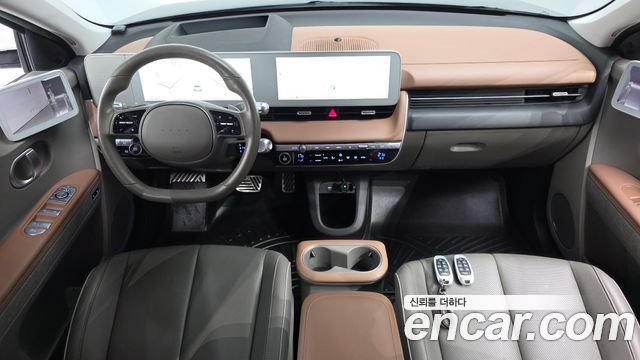 Hyundai IONIQ 5 — interior