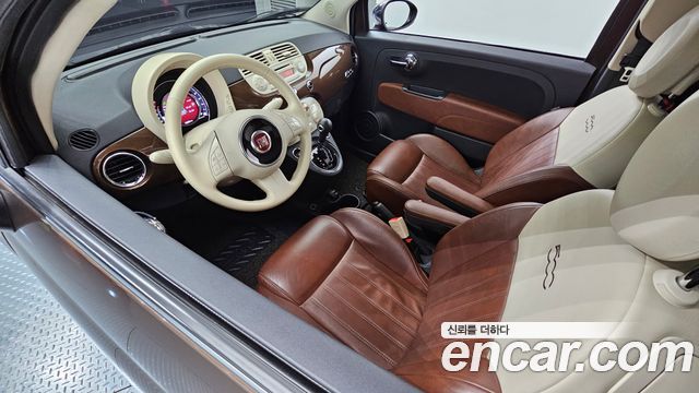 Fiat 500 — interior