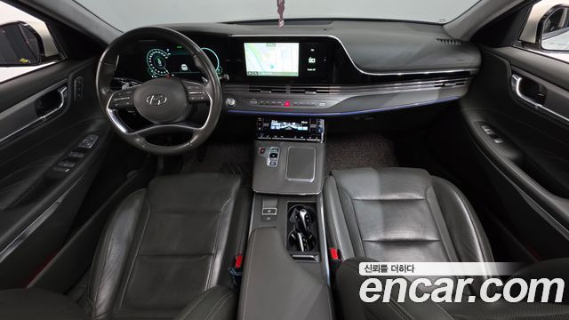Hyundai Grandeur — interior