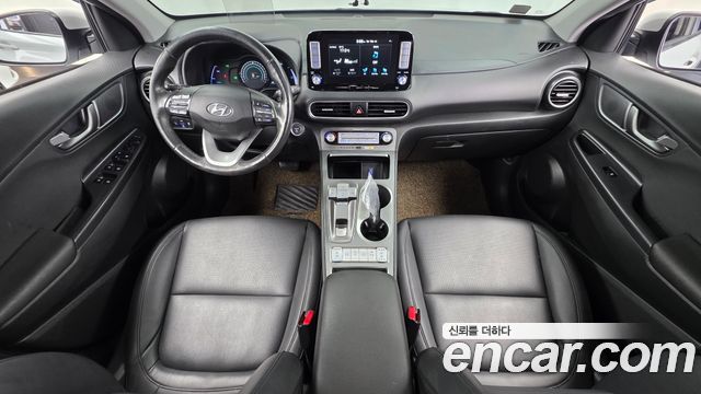 Hyundai Kona — interior
