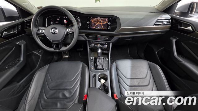 Volkswagen Jetta — interior