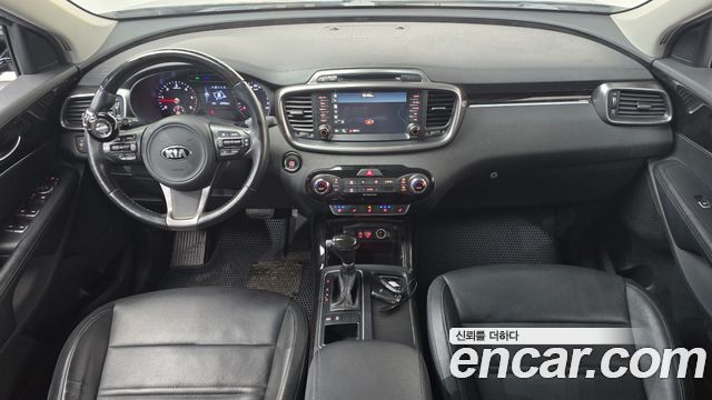 Kia Sorento — interior