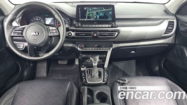 Kia Seltos — interior