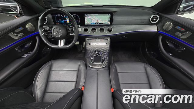 Mercedes-Benz E-Class — interior