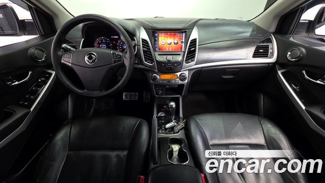 KG Mobility Korando — interior