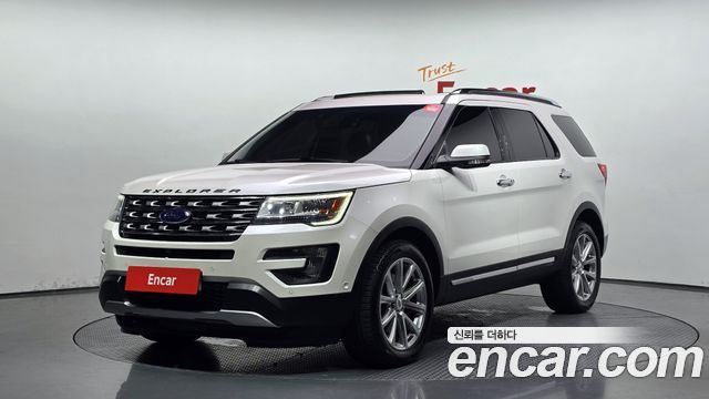 Ford Explorer — exterior