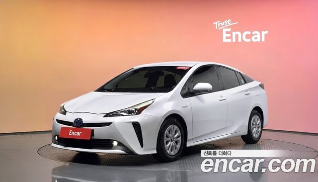 Toyota Prius — exterior