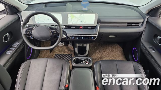 Hyundai IONIQ 5 — interior
