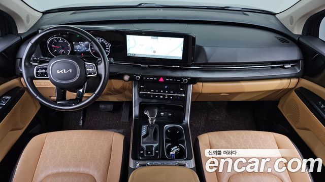 Kia Carnival — interior