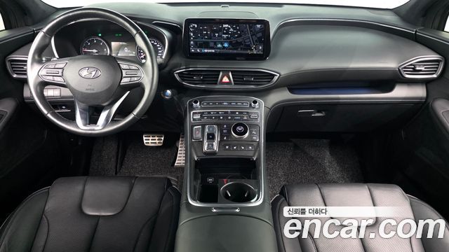 Hyundai Santa Fe — interior