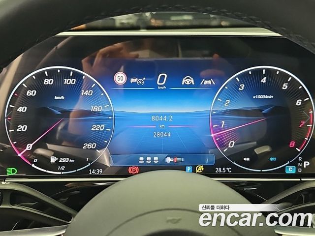 Mercedes-Benz E-Class — interior