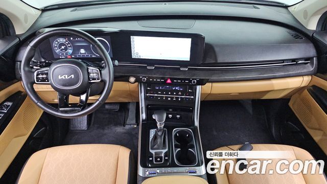 Kia Carnival — interior