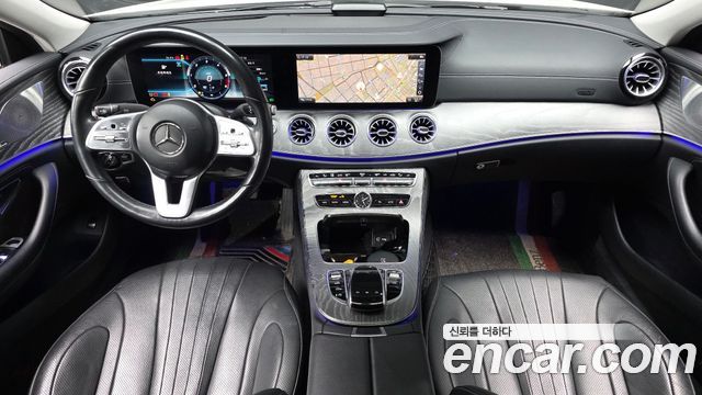 Mercedes-Benz CLS-Class — interior