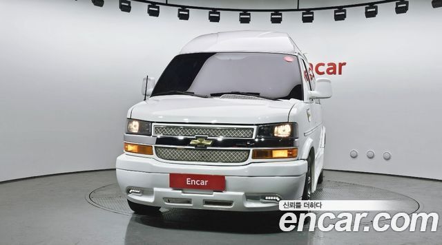 Chevrolet Express Van — exterior