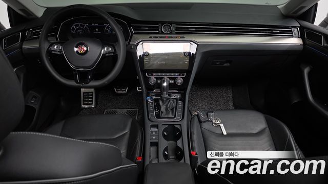 Volkswagen Arteon — interior