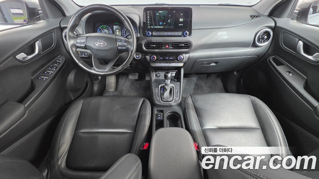 Hyundai Kona — interior