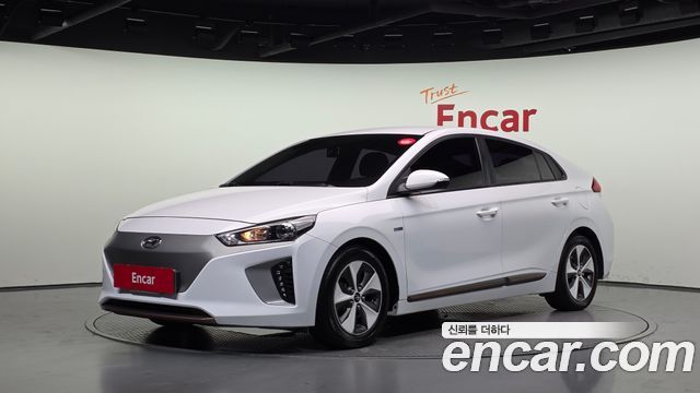 Hyundai Ioniq — exterior