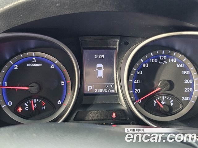 Hyundai Maxcruz — interior