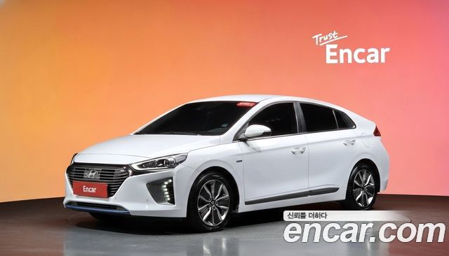 Hyundai Ioniq — exterior