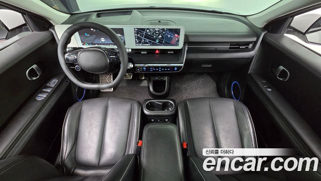 Hyundai IONIQ 5 — interior