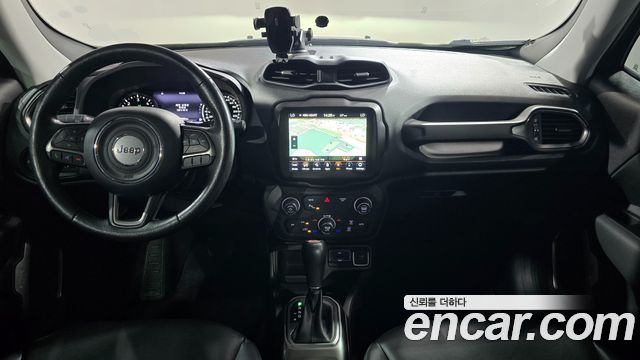 Jeep Renegade — interior