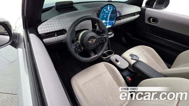 MINI Cooper — interior