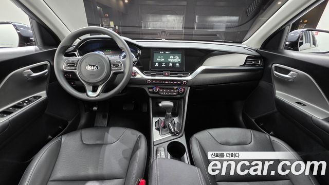 Kia Niro — interior