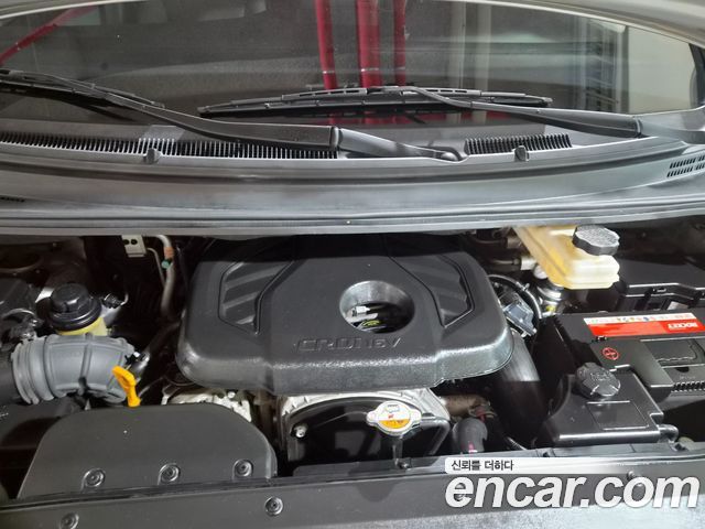 Hyundai Starex — interior
