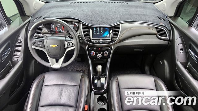 Chevrolet Korea Trax — interior