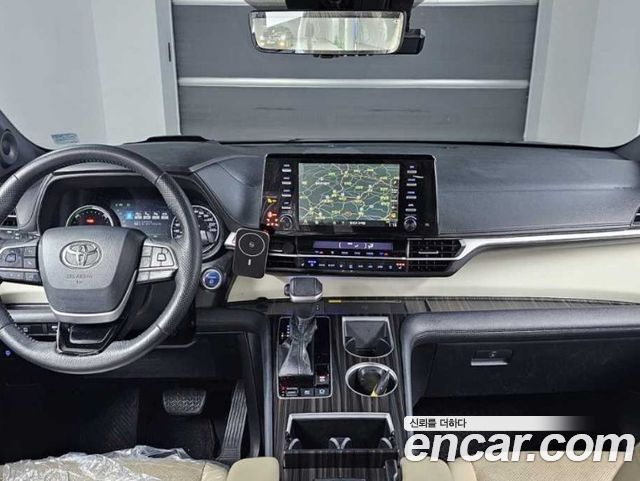 Toyota Sienna — interior