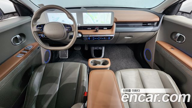 Hyundai IONIQ 5 — interior