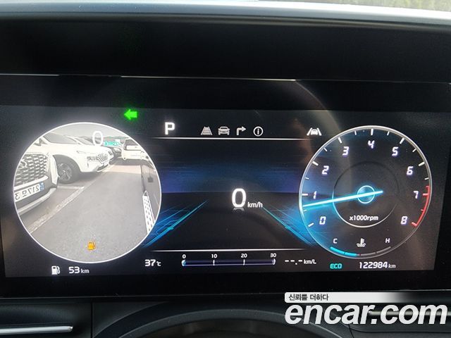 Kia Carnival — interior