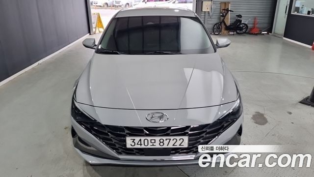 Hyundai Avante — exterior