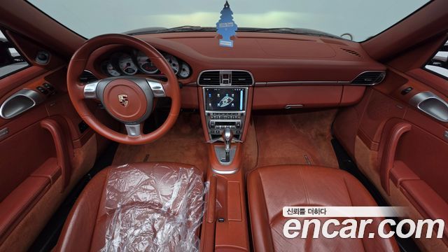 Porsche 911 — interior