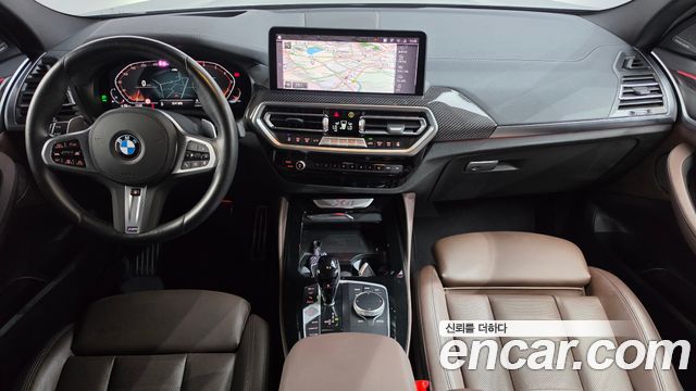 BMW X4 — interior