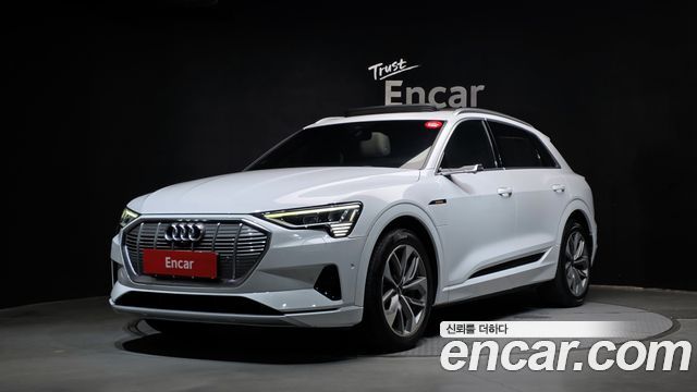 Audi e-tron — exterior