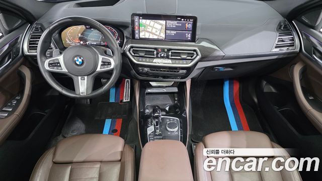 BMW X4 — interior
