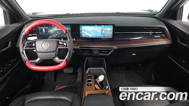 KG Mobility Torres — interior