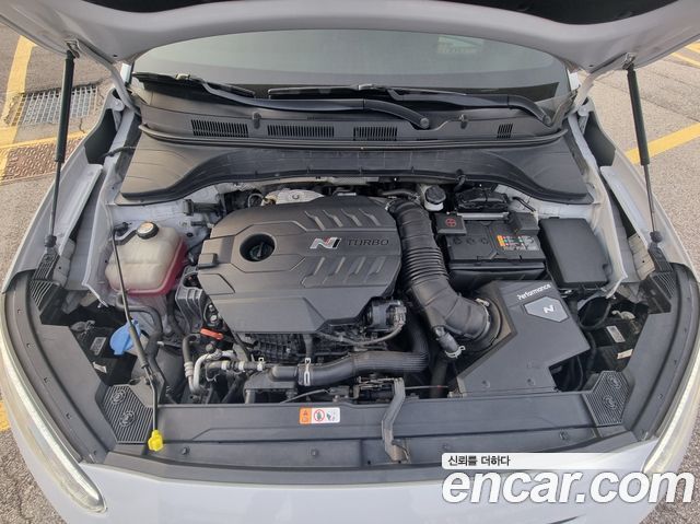Hyundai Kona — interior